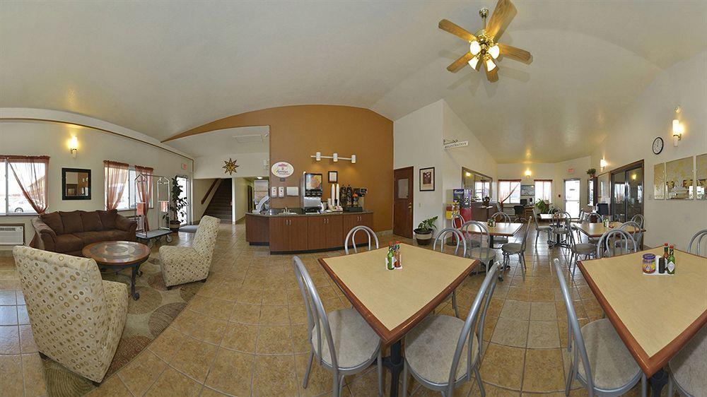 Super 8 By Wyndham Alamosa Motel Luaran gambar