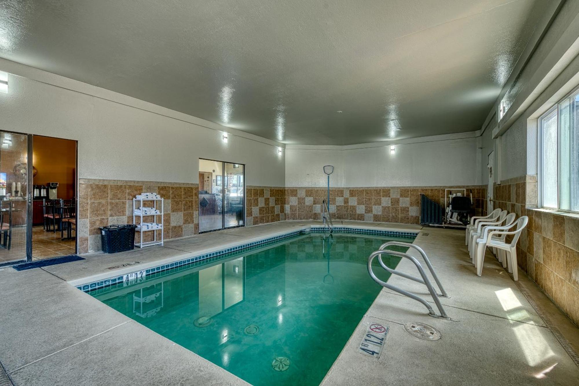 Super 8 By Wyndham Alamosa Motel Luaran gambar