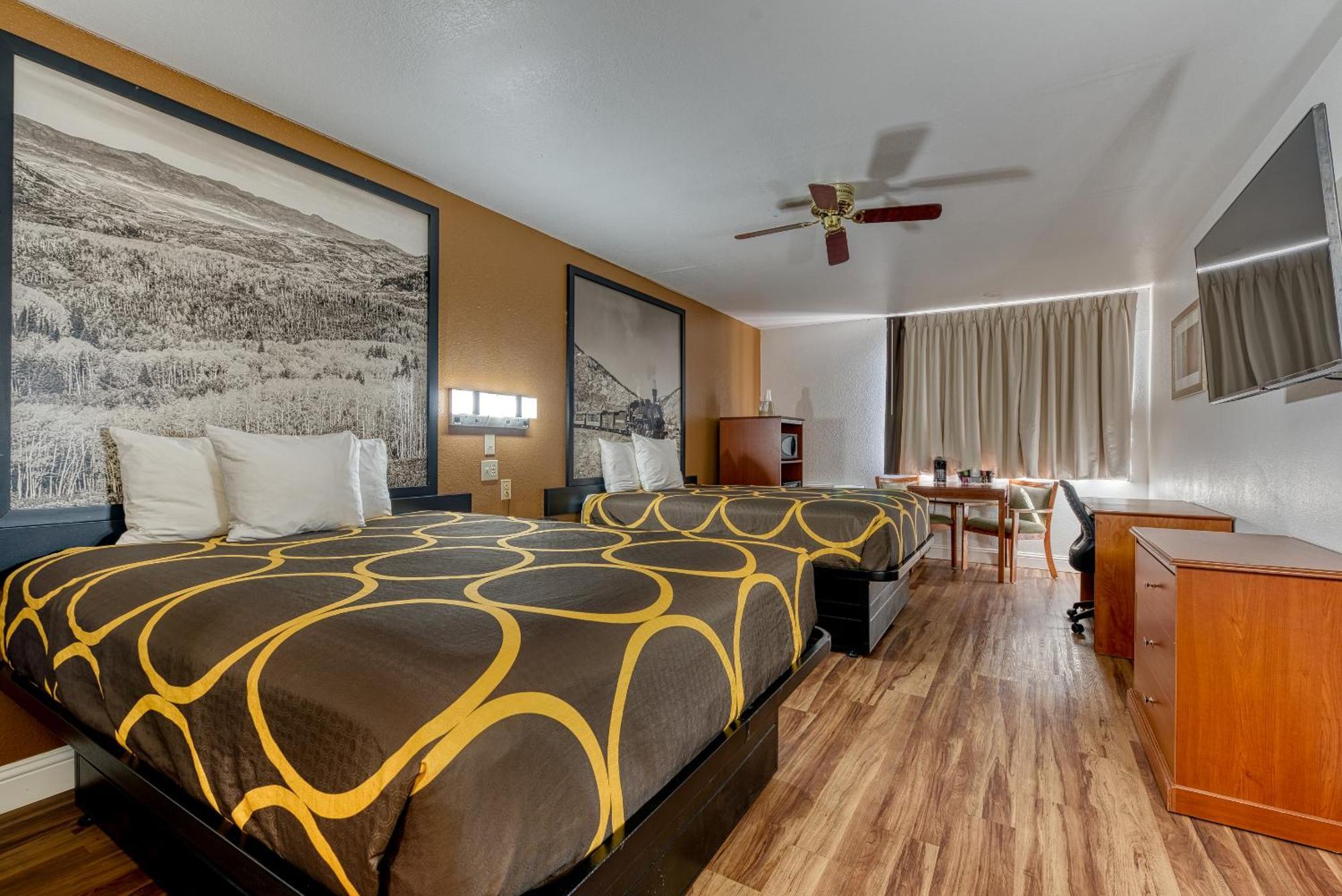 Super 8 By Wyndham Alamosa Motel Bilik gambar