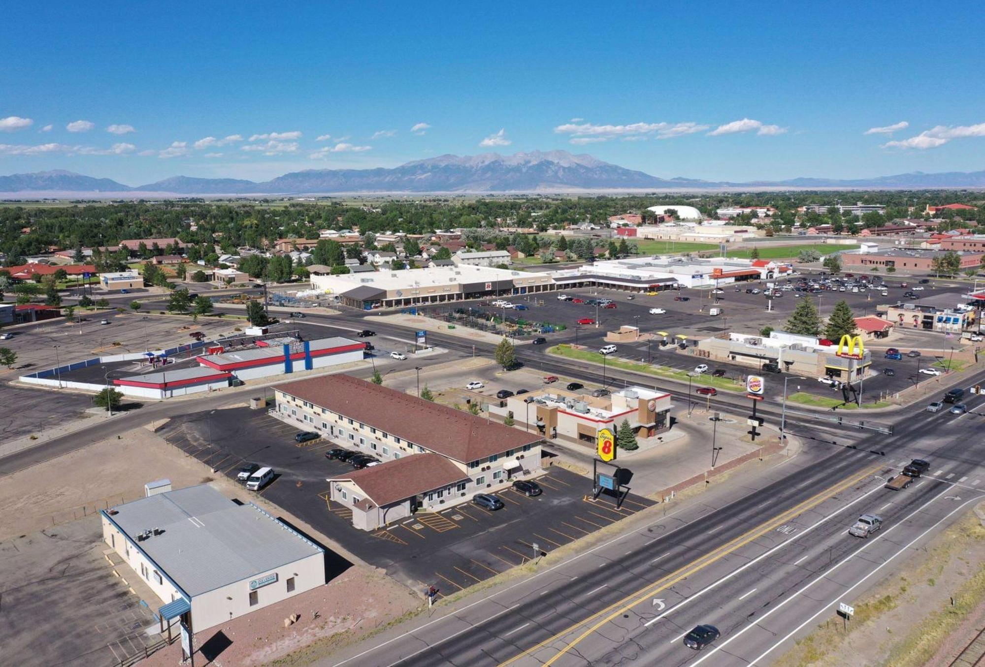 Super 8 By Wyndham Alamosa Motel Luaran gambar