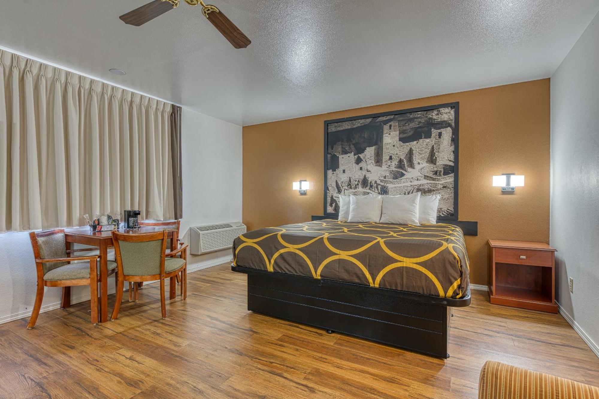 Super 8 By Wyndham Alamosa Motel Bilik gambar