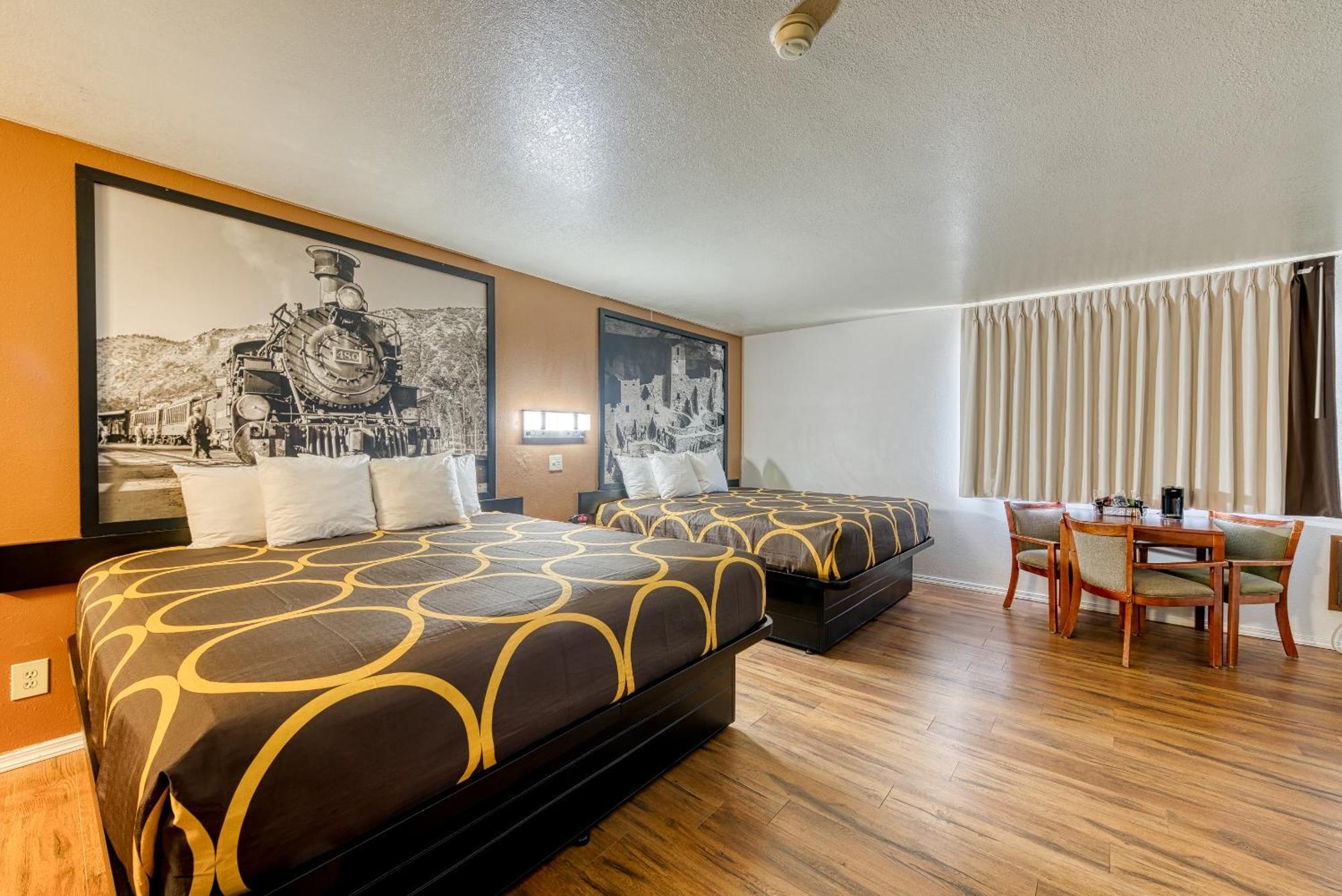 Super 8 By Wyndham Alamosa Motel Bilik gambar